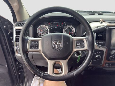 Used 2016 RAM 2500 Laramie AWD/4WD image 10