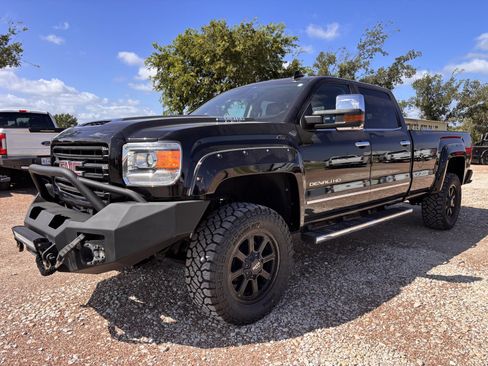 Used 2018 GMC Sierra 3500 Denali w/ Duramax Plus Package AWD/4WD image 1