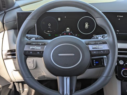 Certified 2025 Hyundai Tucson Limited image 21