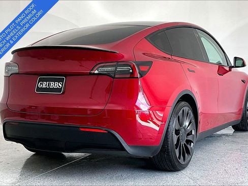 Used 2021 Tesla Model Y Performance AWD/4WD image 2