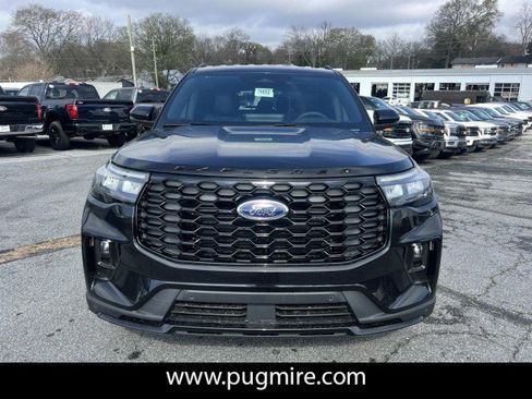 New 2026 Ford Explorer ST-Line RWD image 2
