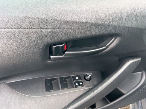 Used 2024 Toyota Corolla LE image 9