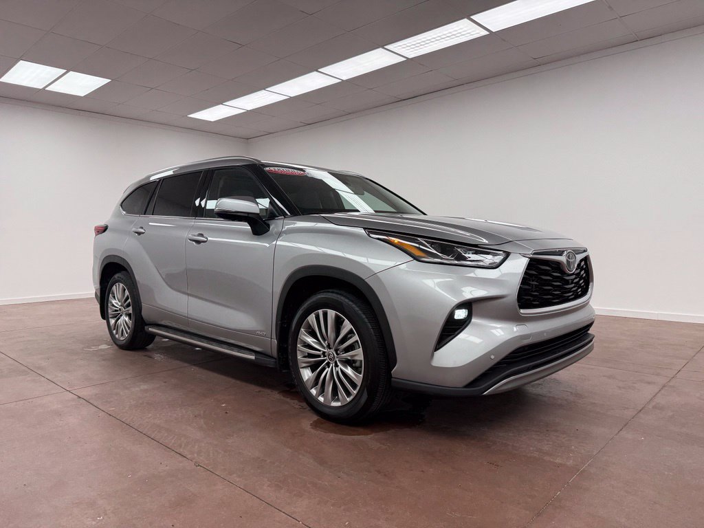 Used 2025 Toyota Highlander Platinum AWD/4WD image 7