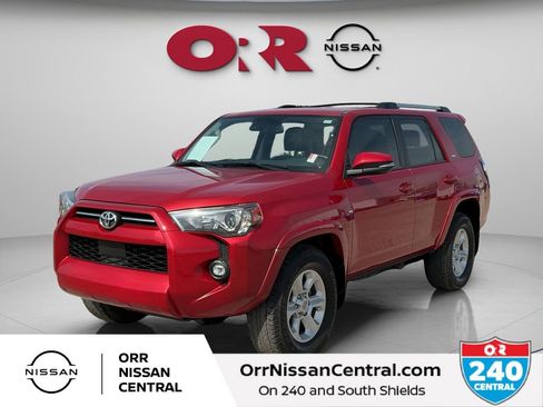 Used 2022 Toyota 4Runner SR5 Premium w/ Moonroof Package RWD image 1