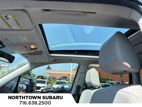 Used 2018 Subaru Forester 2.5i Premium w/ All-Weather Package AWD/4WD image 7