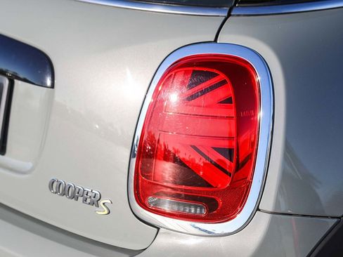 Used 2022 MINI Cooper SE image 9