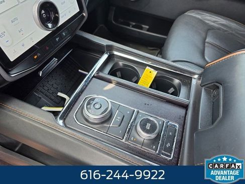 Used 2023 Ford Expedition Max Platinum AWD/4WD image 11