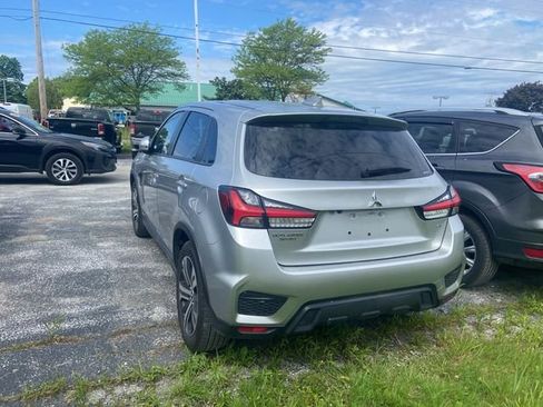Used 2024 Mitsubishi Outlander Sport SE AWD/4WD image 4