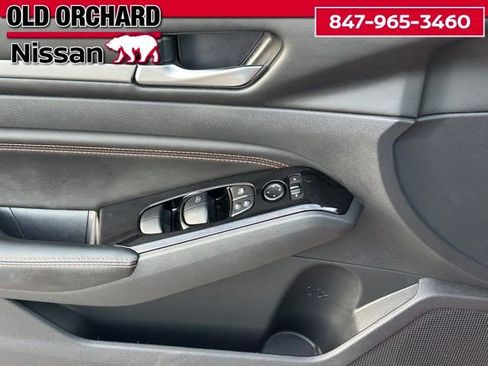 Used 2023 Nissan Altima 2.5 SR image 12
