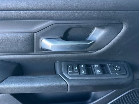 New 2026 RAM 1500 Express AWD/4WD image 10