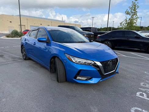 Used 2021 Nissan Sentra SV FWD image 3