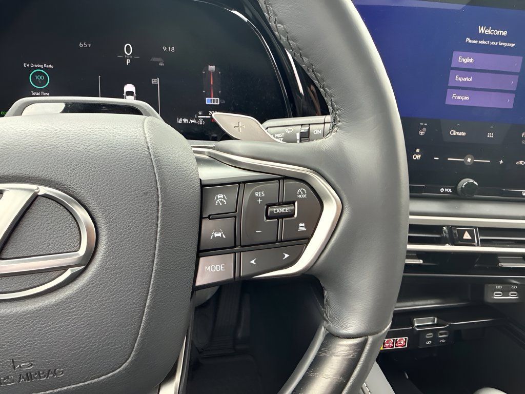 Used 2025 Lexus RX 350h w/ Convenience Package AWD/4WD image 18