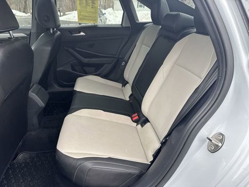 Used 2019 Volkswagen Jetta R-Line image 22