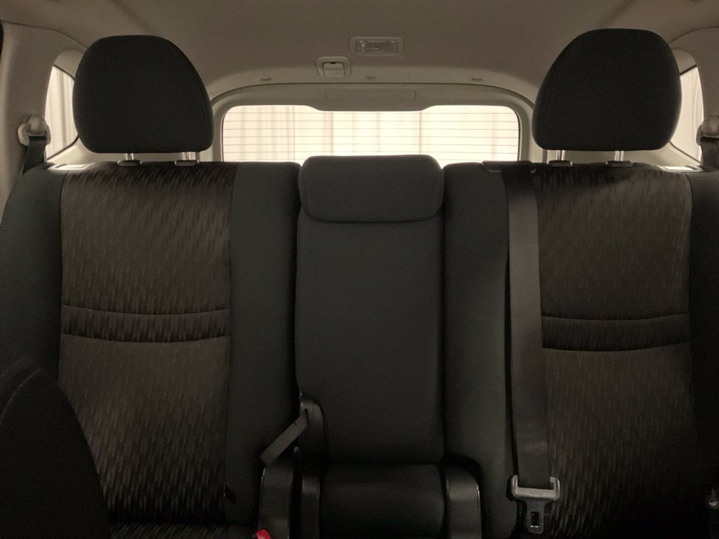 Used 2017 Nissan Rogue SV FWD image 32