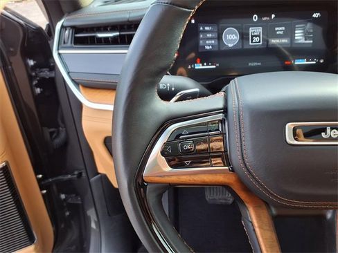Used 2023 Jeep Grand Cherokee Summit image 75