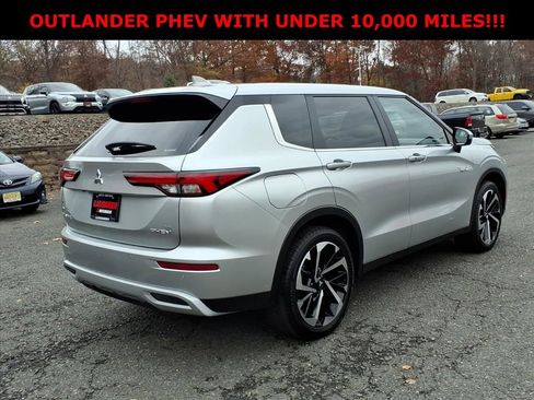 Used 2025 Mitsubishi Outlander SE AWD/4WD image 7