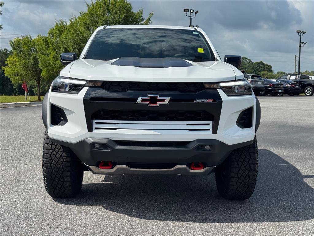 Used 2026 Chevrolet Colorado ZR2 AWD/4WD image 8