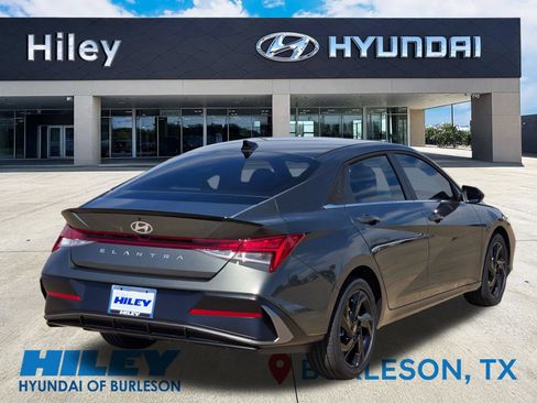 New 2026 Hyundai Elantra SEL Sport Premium FWD image 4