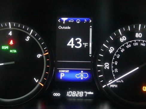 Used 2016 Lexus LX 570 4WD image 34