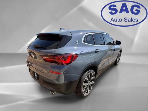 Used 2022 BMW X2 xDrive28i w/ Premium Package AWD/4WD image 3