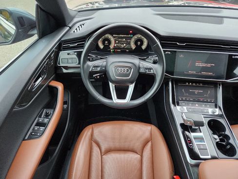 Used 2021 Audi Q8 Premium Plus w/ Premium Plus Package image 16