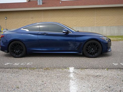 Used 2019 INFINITI Q60 3.0t Luxe AWD/4WD image 4