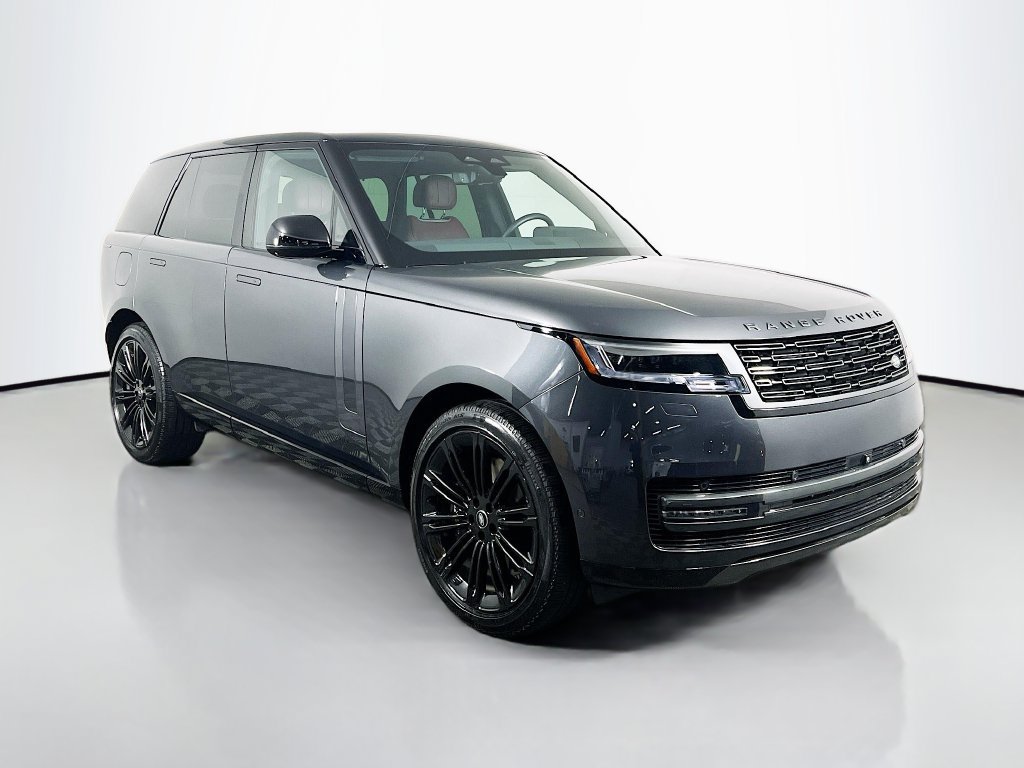 Used 2025 Land Rover Range Rover SE AWD/4WD image 3