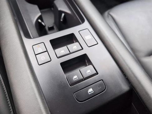 Used 2024 Hyundai Ioniq 6 SEL image 17