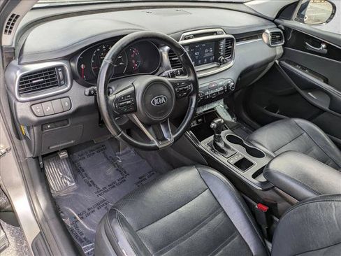 Used 2017 Kia Sorento EX AWD/4WD image 10