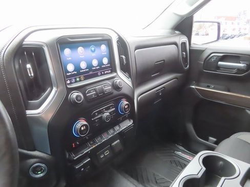 Used 2020 Chevrolet Silverado 1500 RST image 34