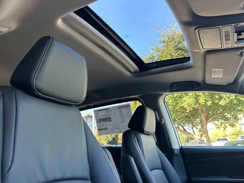 New 2026 Honda Odyssey EX-L image 15