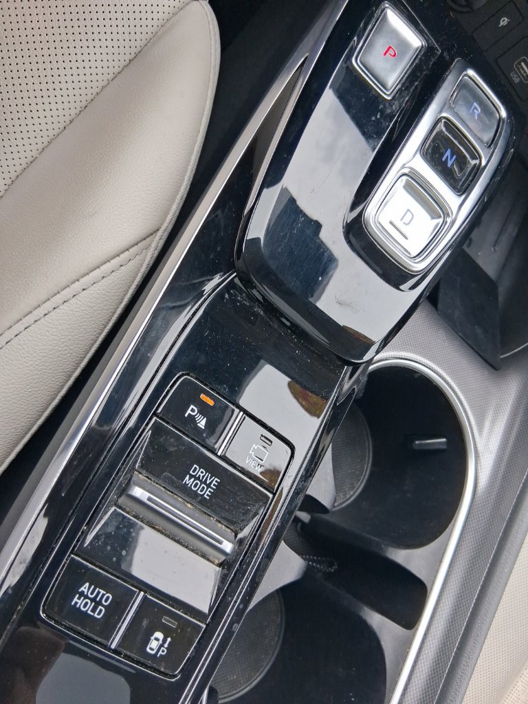 Used 2023 Hyundai Sonata Limited w/ Preferred Accessory Package FWD image 25