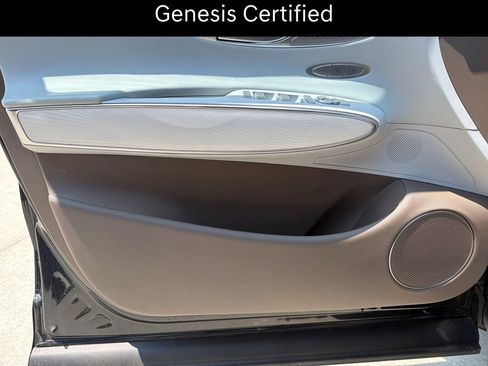 Certified 2026 Genesis GV70 2.5T Advanced AWD/4WD image 10