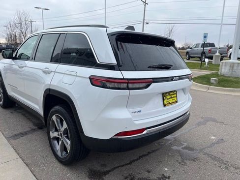 New 2024 Jeep Grand Cherokee Limited 4xe AWD/4WD image 7