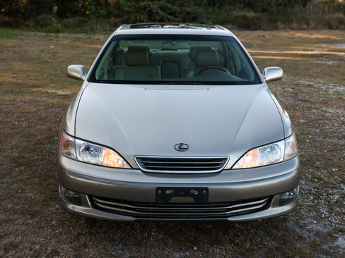 Used 2000 Lexus ES 330 300 image 19
