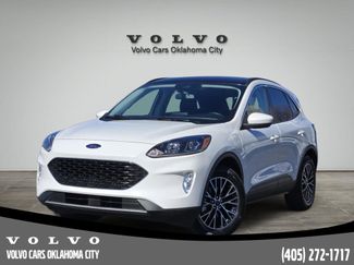 Used 2022 Ford Escape SEL video 1