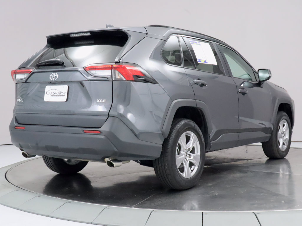 Used 2025 Toyota RAV4 XLE FWD image 5