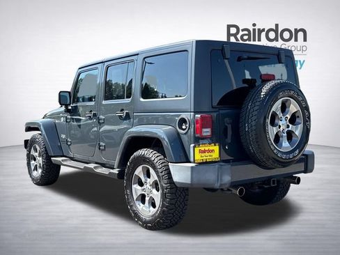 Used 2016 Jeep Wrangler Unlimited Sahara w/ Connectivity Group AWD/4WD image 5