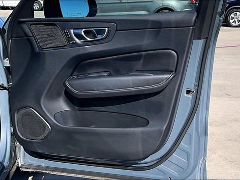 Certified 2023 Volvo XC60 B5 Ultimate image 26