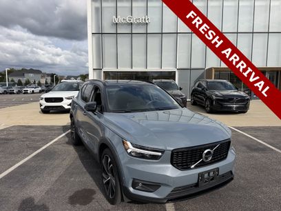 Used 2020 Volvo XC40 T5 R-Design