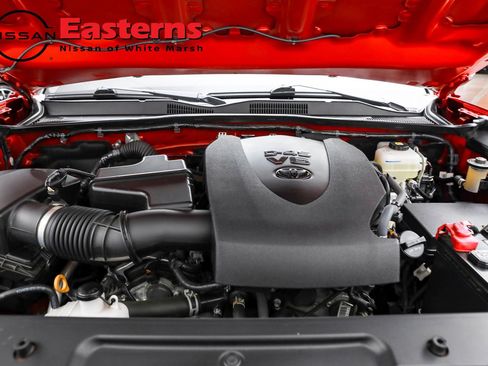 Used 2022 Toyota Tacoma TRD Off-Road w/ Black Out Package (TMS) image 10