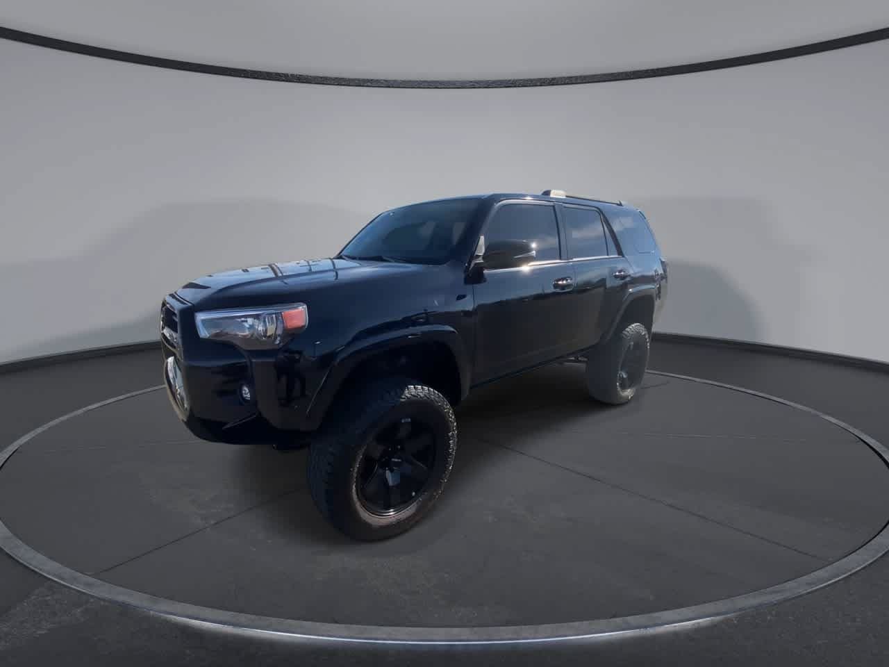 Used 2022 Toyota 4Runner SR5 Premium w/ Moonroof Package AWD/4WD image 5