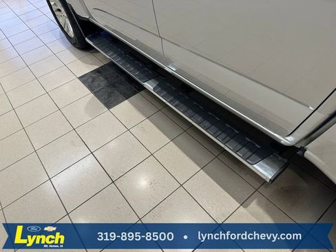 Used 2017 GMC Canyon SLT w/ Driver Alert Package image 23