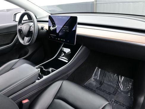 Used 2021 Tesla Model Y 2WD image 14