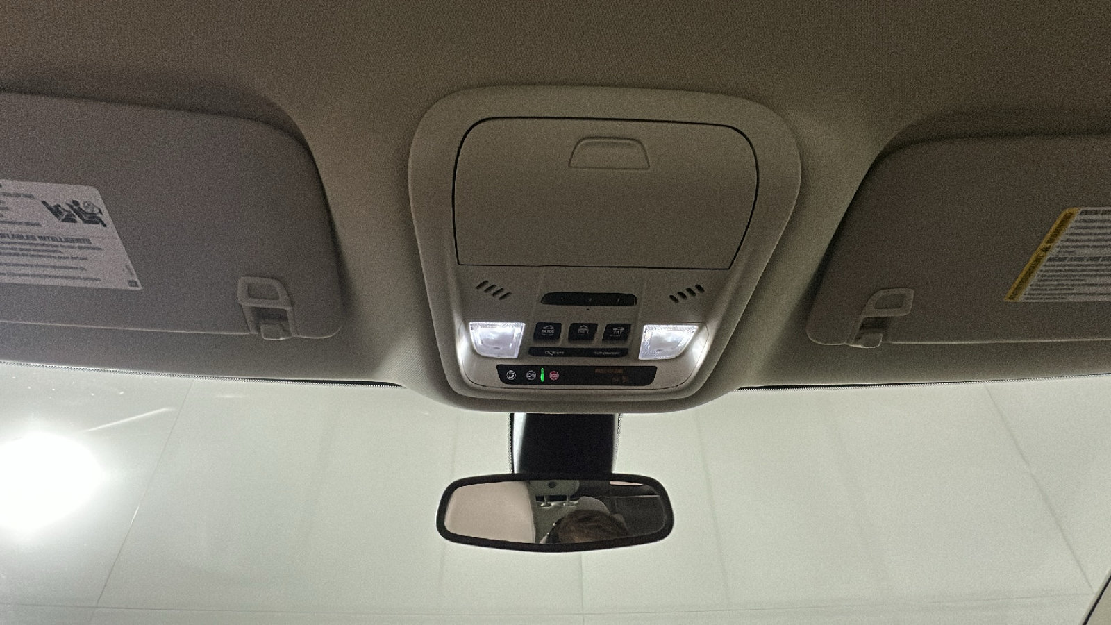 Used 2023 Buick Enclave Essence w/ Experience Buick Package AWD/4WD image 28