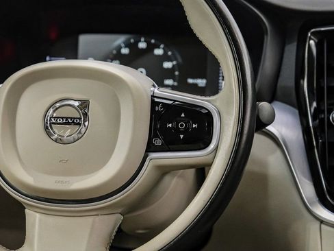 Used 2019 Volvo S60 T5 Momentum w/ Premium Package image 20