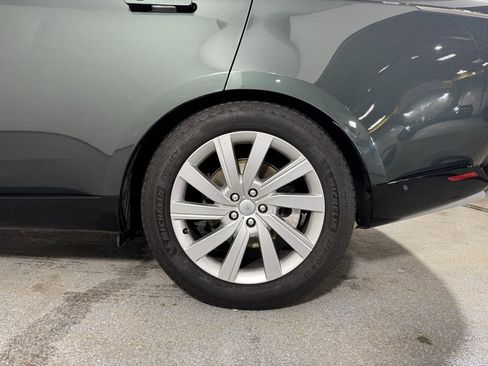 Used 2023 Land Rover Range Rover SE image 36