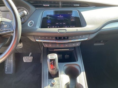 Used 2019 Cadillac XT4 Premium Luxury image 29