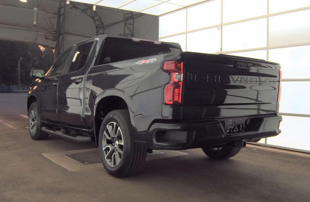 Used 2023 Chevrolet Silverado 1500 RST AWD/4WD image 6