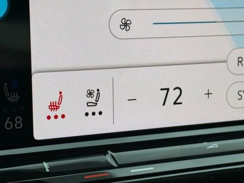 New 2026 Volkswagen Atlas SE image 24